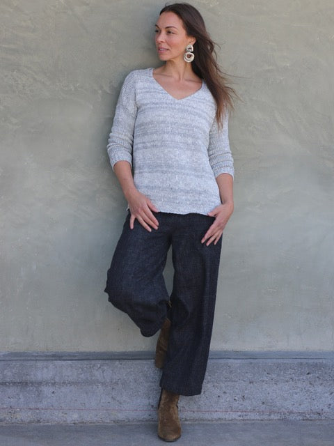 V-Neck Pullover