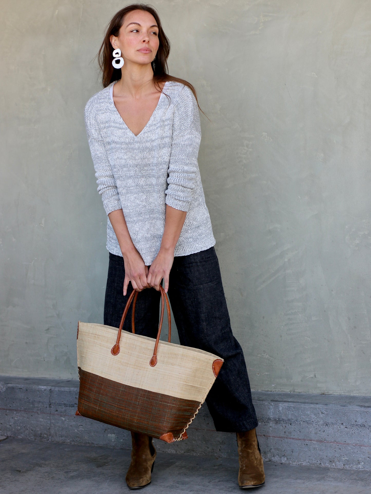 V-Neck Pullover