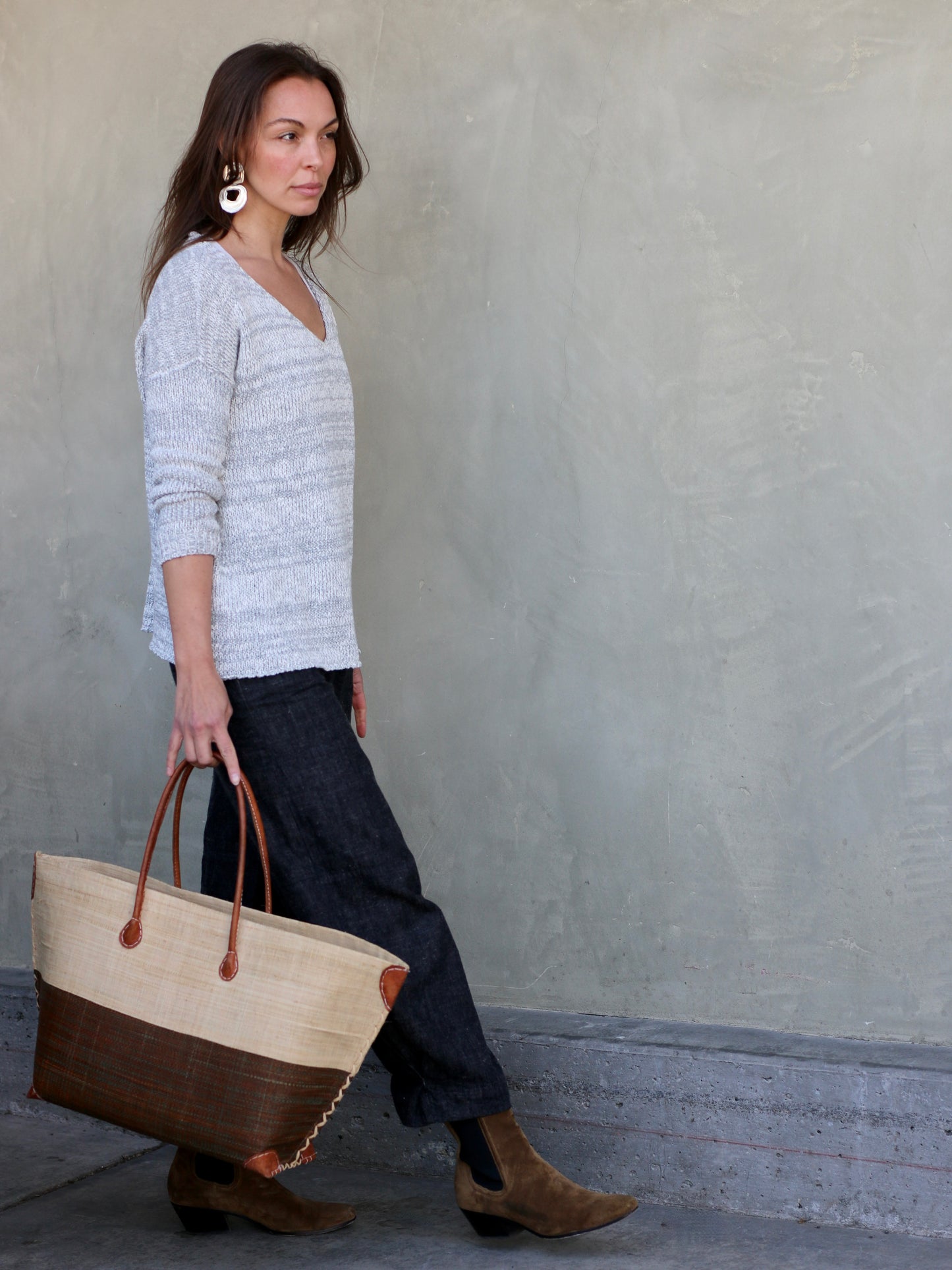 V-Neck Pullover