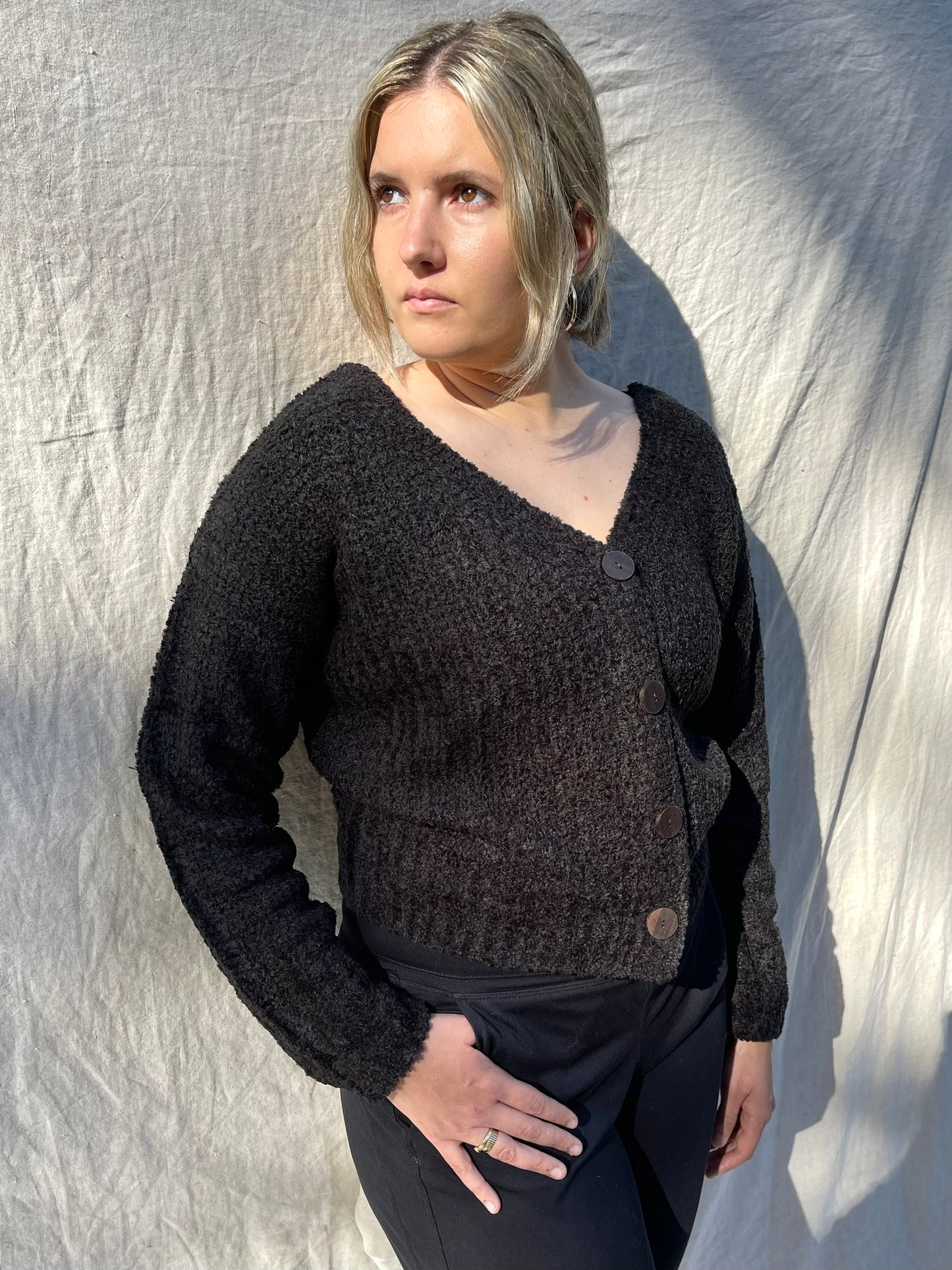 F 18 Bobbi Cardi